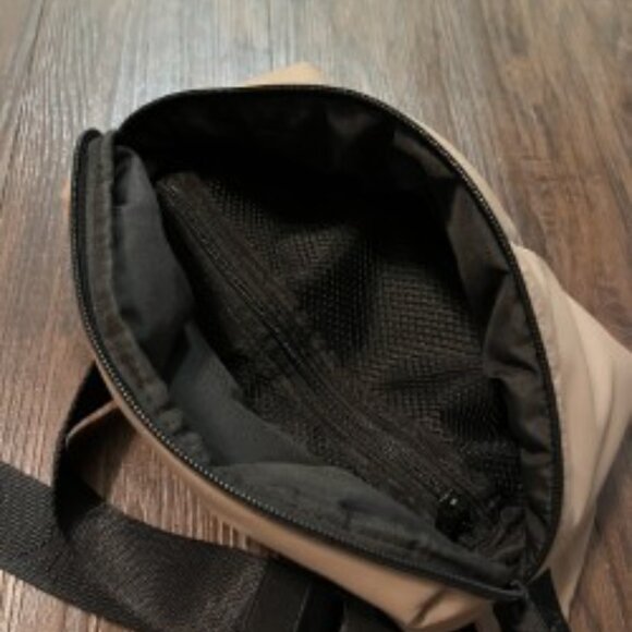 Calpak Brown Belt Bag Classic Chocolate - Picture 6 of 7